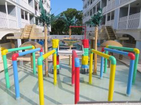 Large Vacation Rental Condo in Myrtle Beach Villas II sleeps 6,7,8,9,10,11,12,13,14,15,16,17,18,19,20 pool view