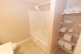 Extra Towels and sheets in bathroom 2
